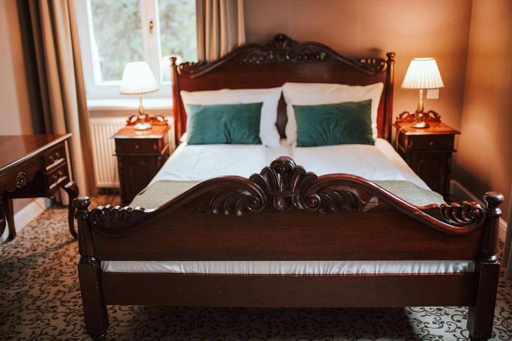 Hotel Debowy Biowellness & Spa Gory Sowie Белява Экстерьер фото