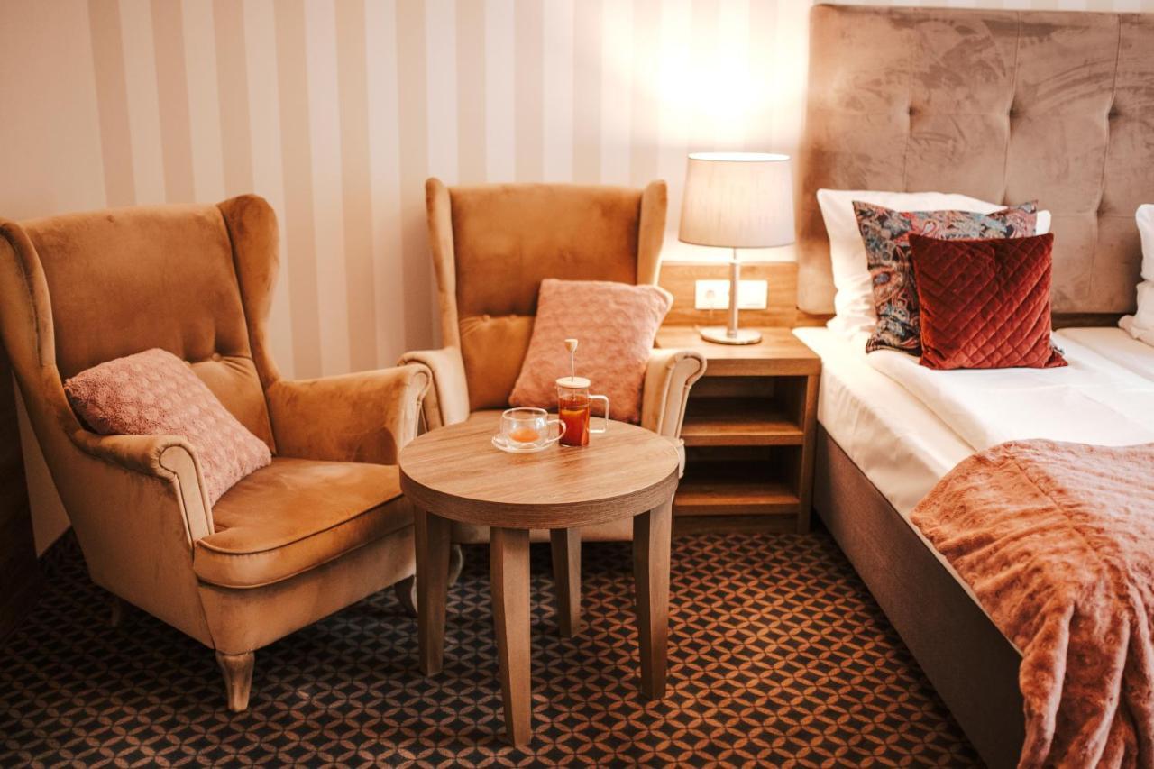 Hotel Debowy Biowellness & Spa Gory Sowie Белява Экстерьер фото