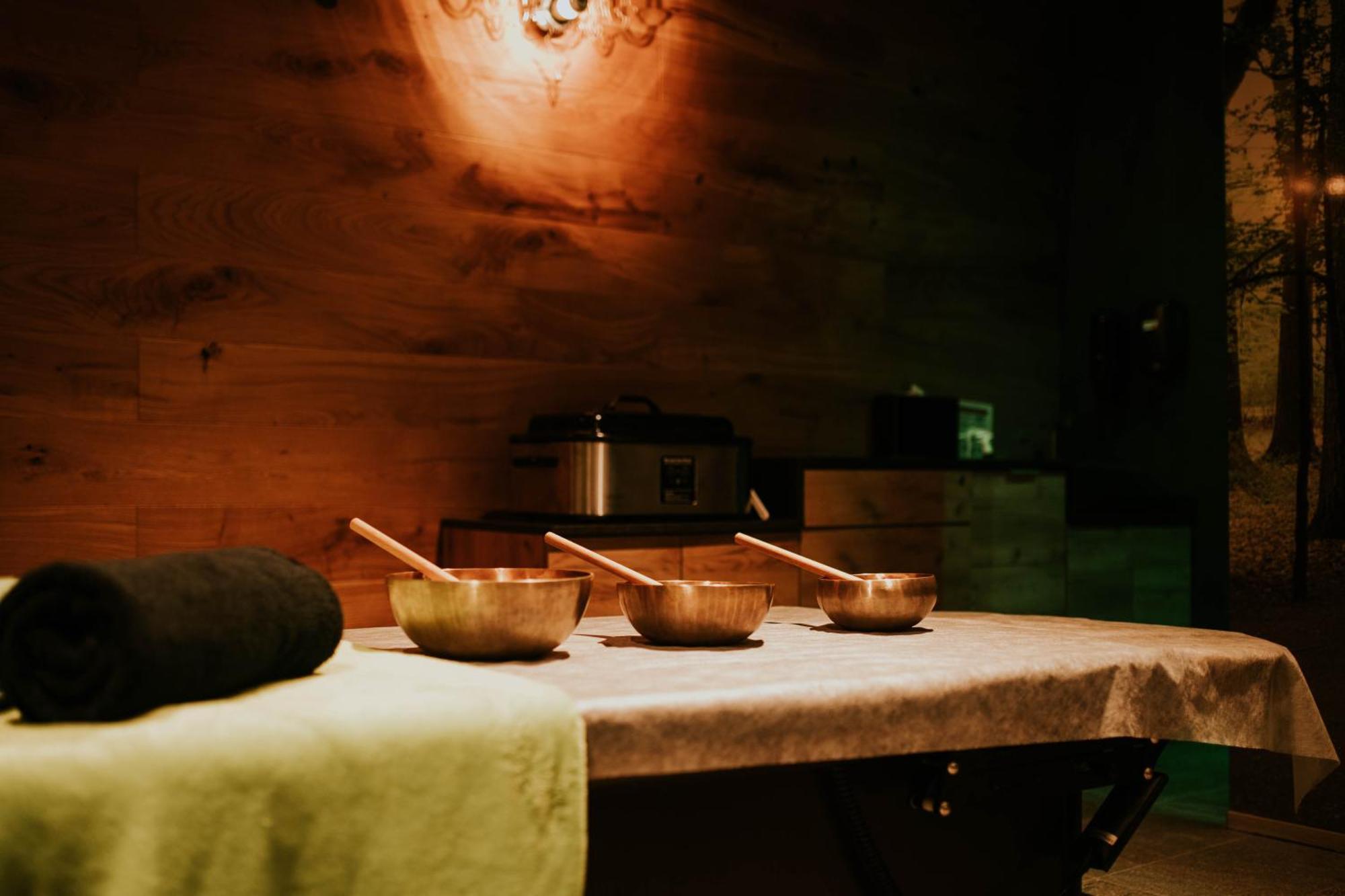 Hotel Debowy Biowellness & Spa Gory Sowie Белява Экстерьер фото